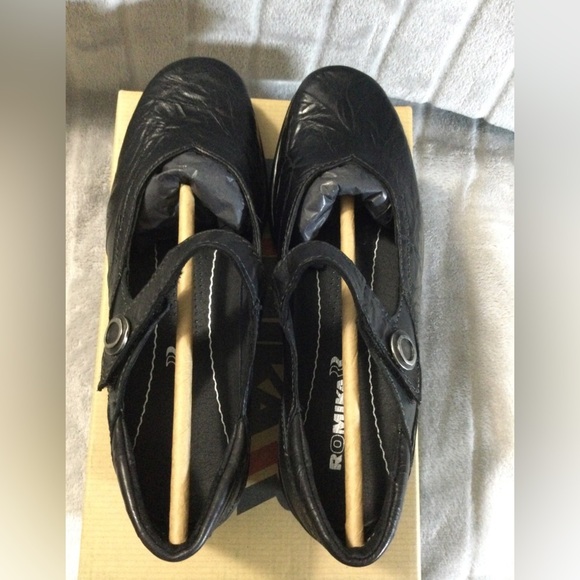 Romika Cassie 50 Mary Jane Flat Black EU 37 US 6 to 6.5 - Picture 7 of 13